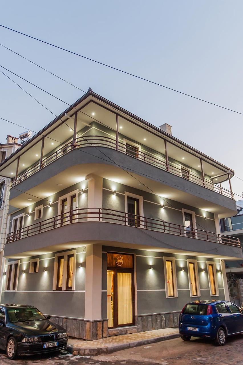 Korcasmilehotel Luaran gambar